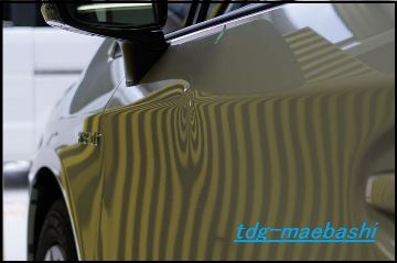 プリウス左フロントドア修理前・ラインボードでの確認